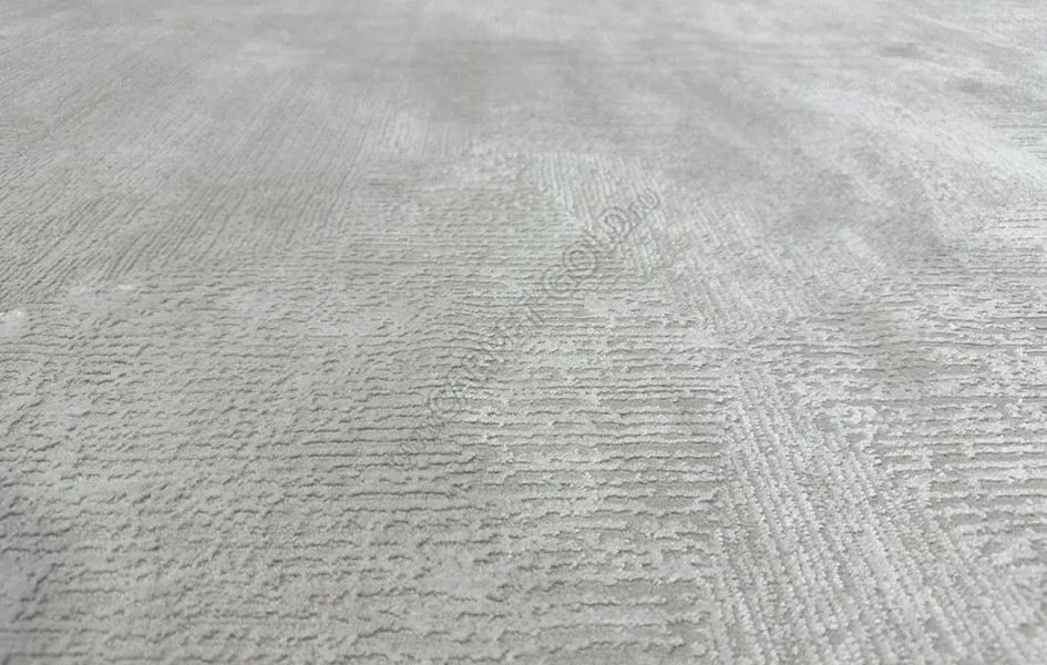 ED06B HB.KIEV/CREAM ART MAJEUR